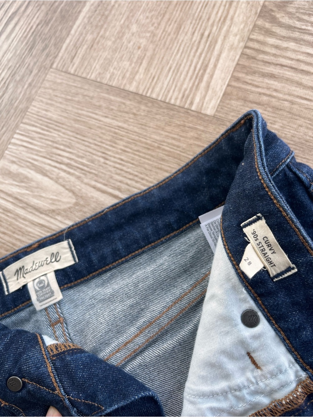 Madewell Curvy 90s Straight denim 28 - Picture 4 of 6